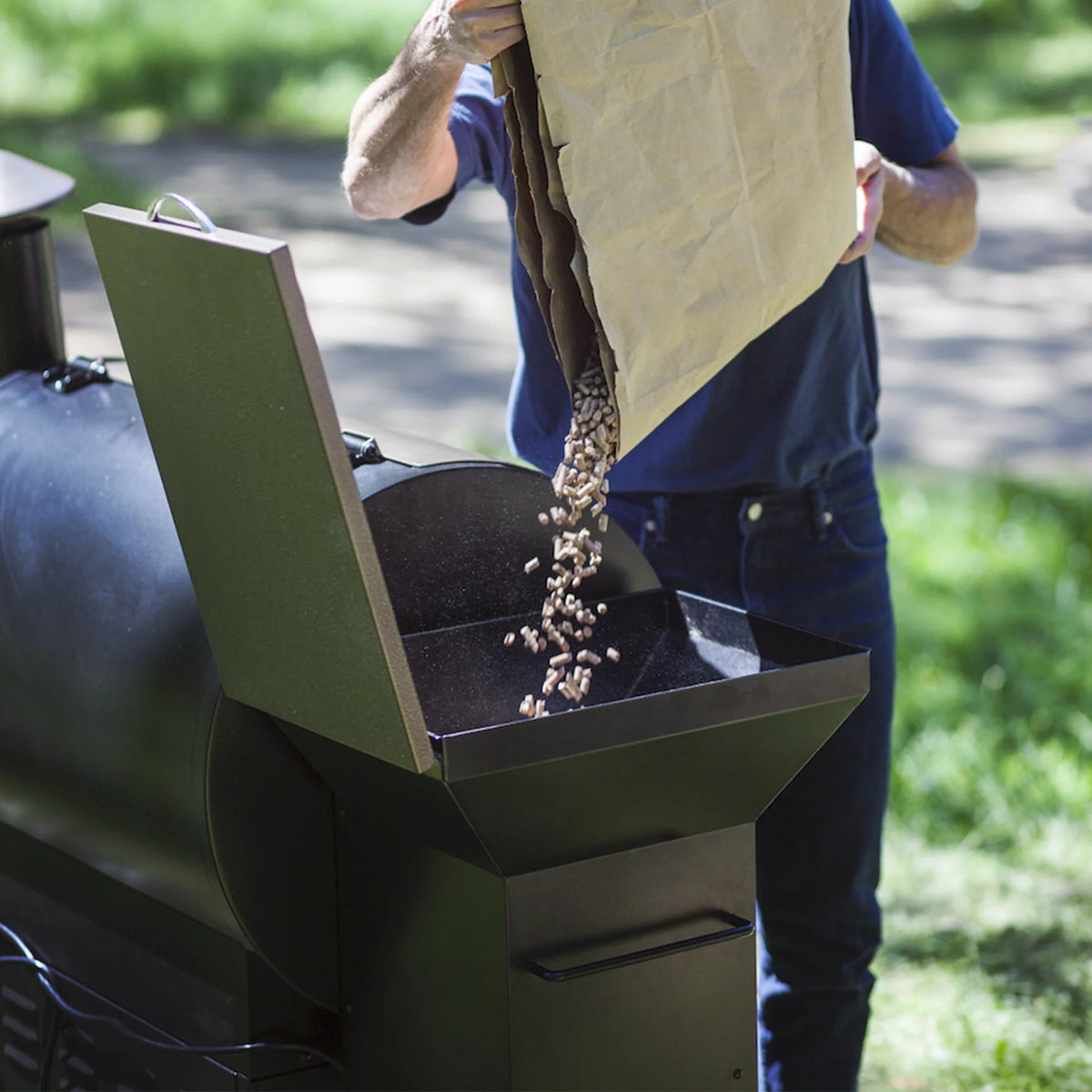 Wood Pellet Grill & Smoker 8-in-1 Black L2256