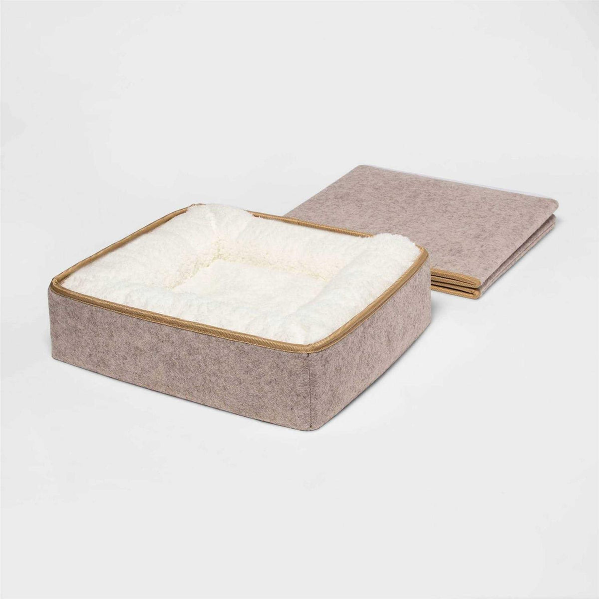 Cat Condo Bed O659345