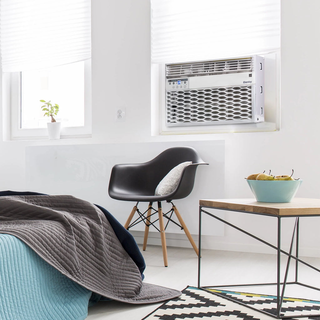 10,000 BTU White Window Air Conditioner with Remote U693441