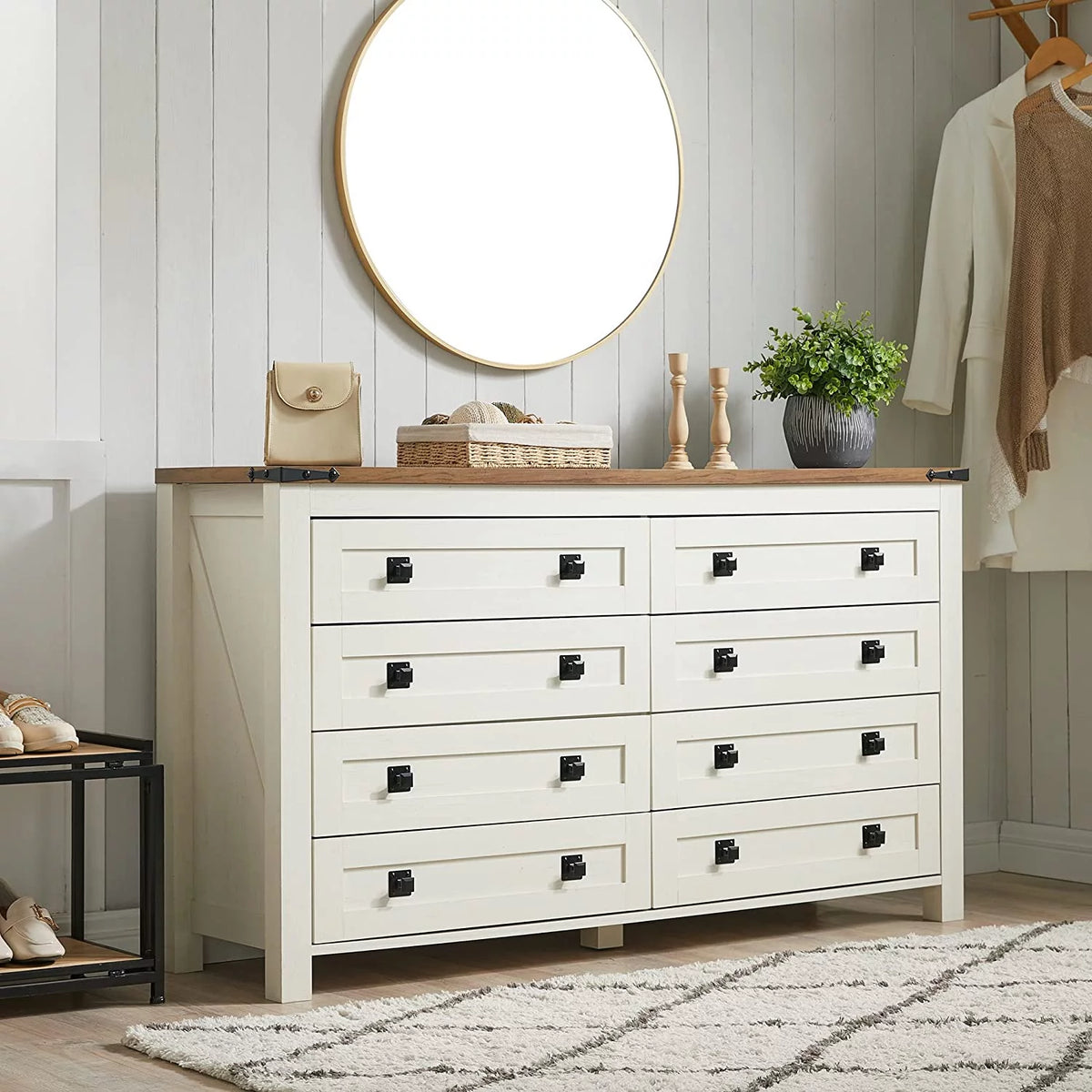 8 Drawer Wood Dresser M823195