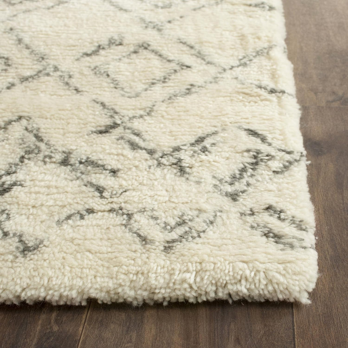 Ivory Grey Handmade Wool Shag Runner 2'3 x 8' G8052