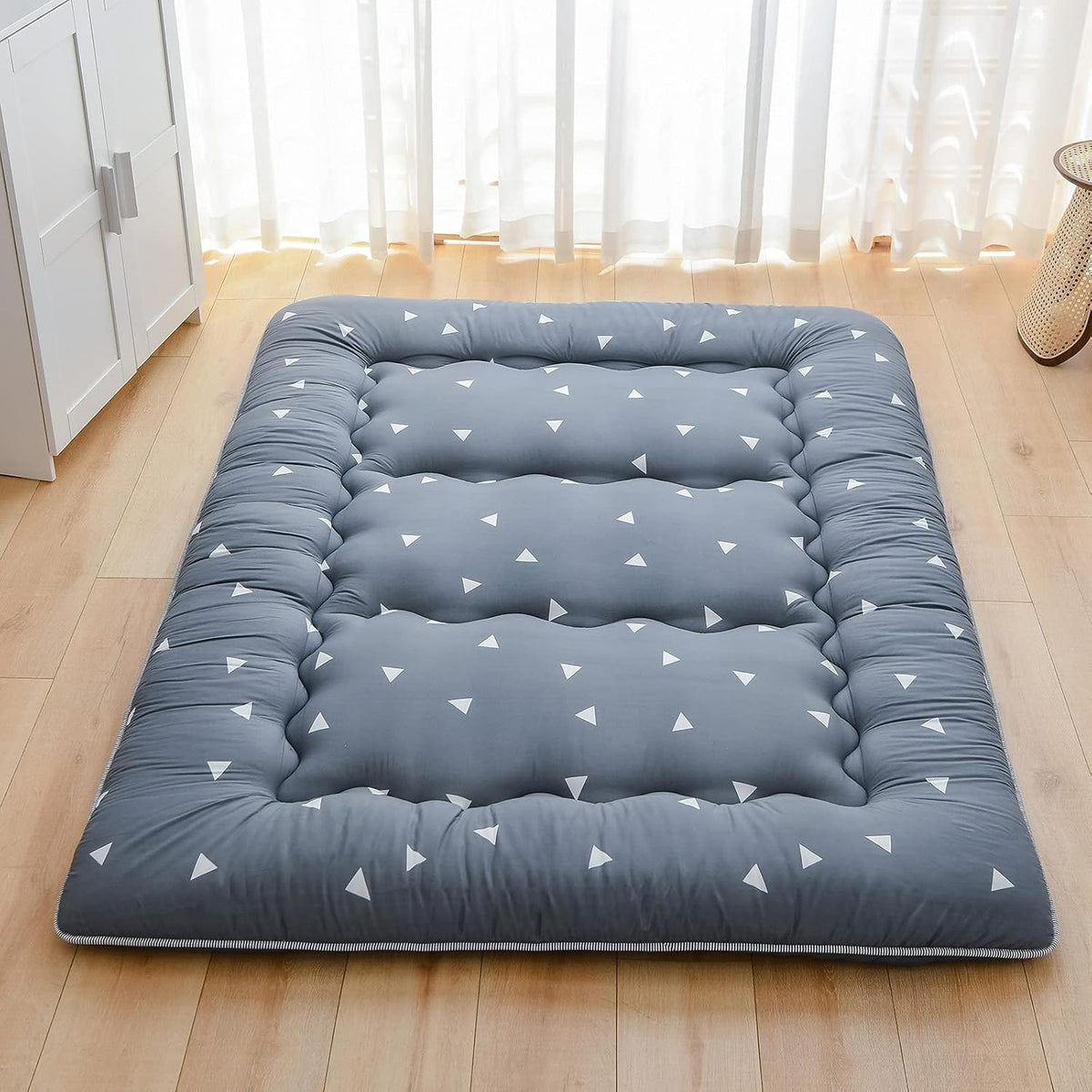 Japanese Floor Mattress Foldable Roll Up Tatami Mat with Washable Cover Q614