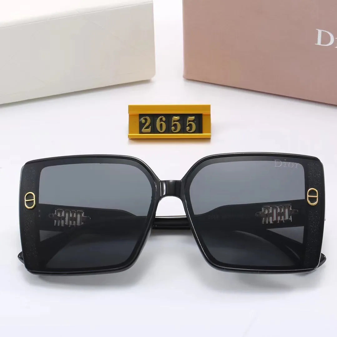 Fashion CD Letter Temple Stripe Sunglasses A3268